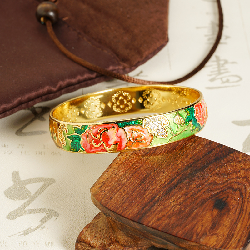 Gufasha oro esmalte laqueado pulsera de color esmalte flores de melocotón Sansheng III flores de estilo chino fábrica de joyas al por mayor