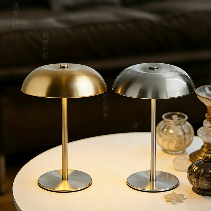Cross-Border Metal Mushroom-Shaped Table Lamp Nordic Creative Retro USB Charging Bedside Touch Decorative Table Lamp Night Light Cross-Border Metal Mushroom-Shaped Table Lamp Nordic Creative Retro USB Charging Bedside Touch Decorative Table Lamp Night Light