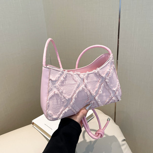 Large Capacity Tote Bag Women's 2025 New Handbag Niche Stylist Texeled Rhombic Commuter Shoulder Crossbody Bag