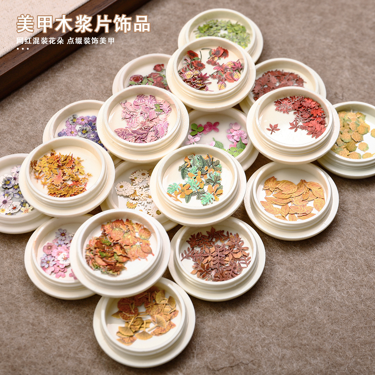 Mixed nail decoration