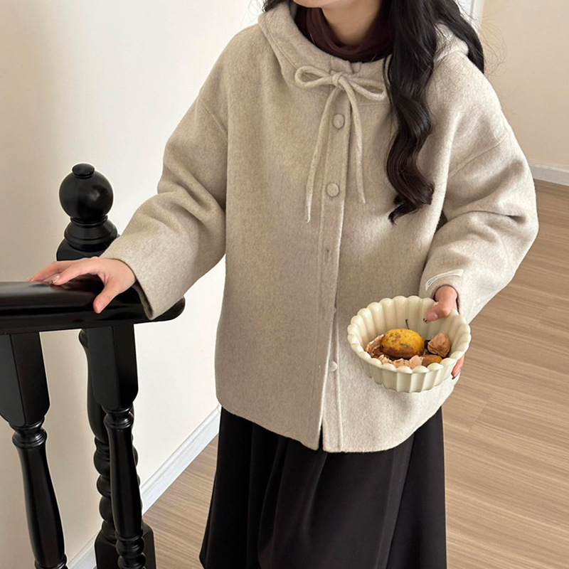 오트밀색