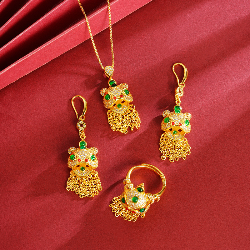 Collar colgante de oro de arena Collar de danza del león con incrustaciones de diamantes Pendientes Anillo abierto Pendientes de borla Conjunto Accesorios Yiwu al por mayor