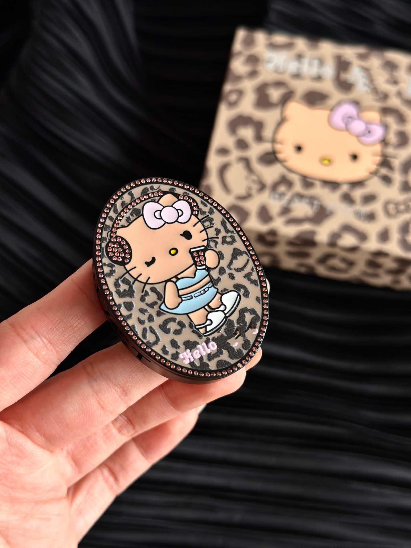 Hello Kitty Beast Pai Collaboration Car Interior Fragrance Birthday Gift Car Air Vent Fragrance