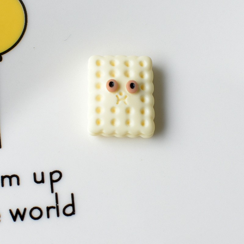 베이지색 사각 쿠키