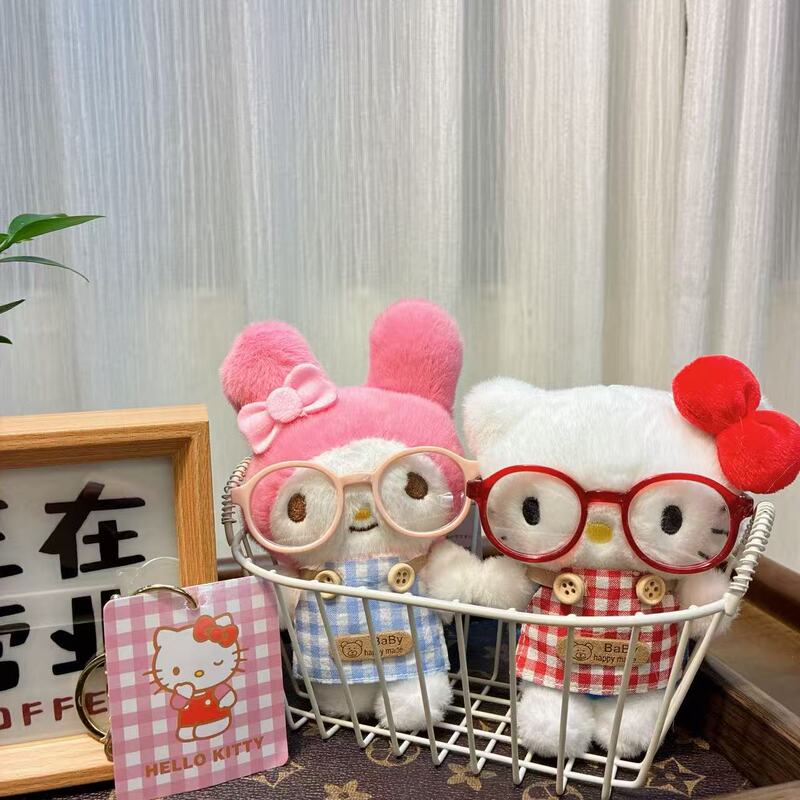小厨娘库洛米三丽欧钥匙扣眼镜创意凯特猫美乐蒂毛绒公仔书包挂饰|undefined