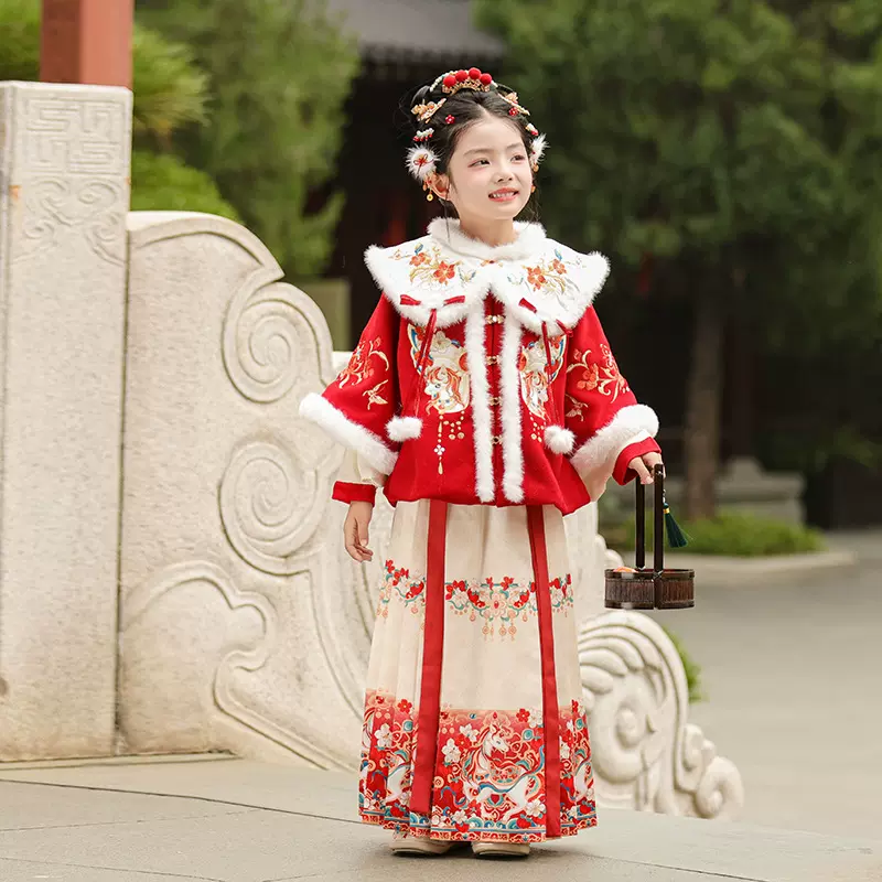 女童汉服冬款拜年服2026儿童中国风超仙唐装宝宝加厚古装马面裙冬