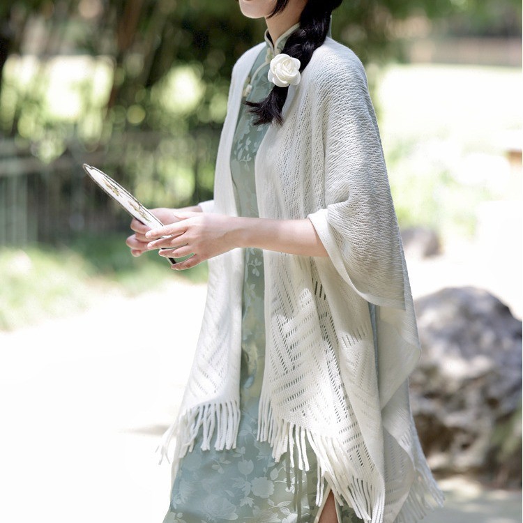 Knitted Shawl for Women in Air-Conditioned Offices, with Hollow-Out Tassels, Fashionable Cheongsam-Style White Cape, Thin Version