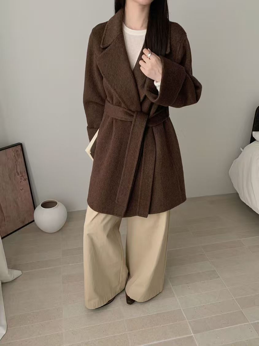 커피색