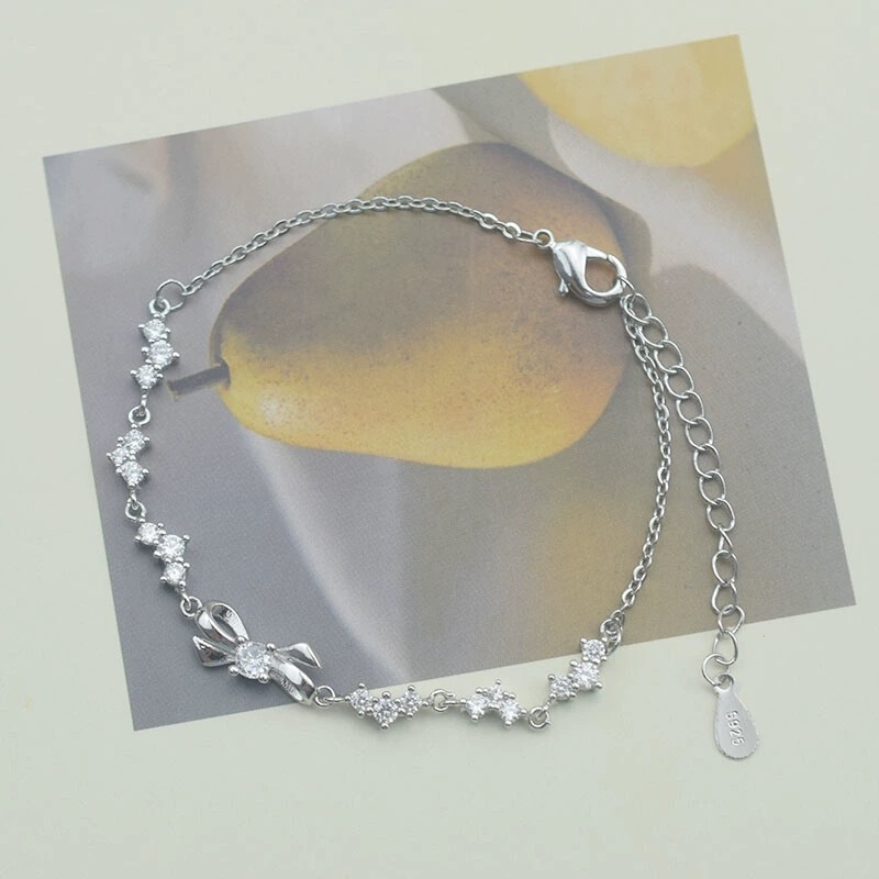 Small Broken Diamond Love Bow Bracelet Women's 2024 New Entry Luxury Niche Design Sense Exquisite Gift Girlfriend Same Style