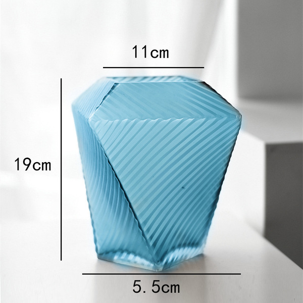 Modern classic sophisticated amber glass elite pyramid