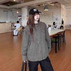美式复古立领水洗牛仔工装夹克女秋季新款设计感廓形结构宽松外套
