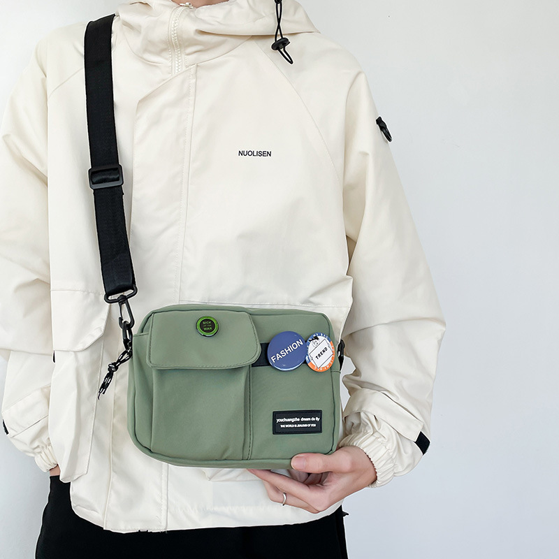 單肩包男港風潮酷情侶休閒復古斜挎包女韓版工裝風時尚學生小包包