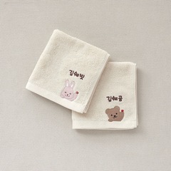 Ins子供純綿フェイスタオル幼稚園用品刺繍名前子供柔らかい吸水かわいいアニメタオル