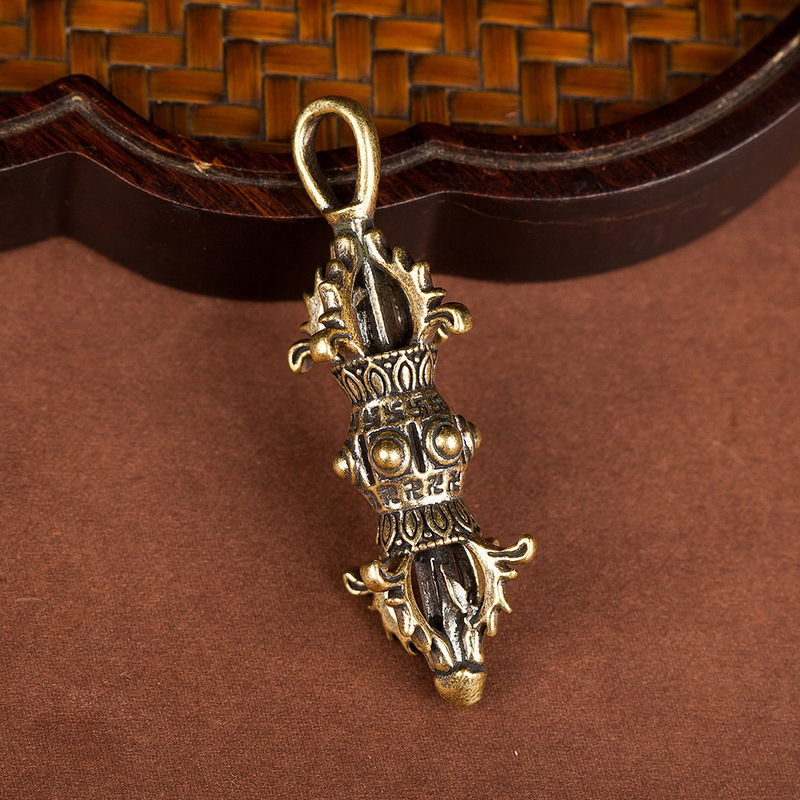 Brass Six-Point Vajra Pestle Brass Protective Xizang Tantric Ritual Tool Hand-Held Piece Handmade Keychain Pendant Bag Pendant Brass Six-Point Vajra Pestle Brass Protective Xizang Tantric Ritual Tool Hand-Held Piece Handmade Keychain Pendant Bag Pendant