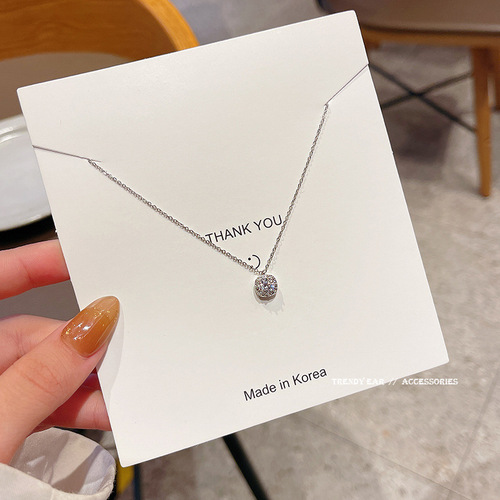 South Korea's Dongdaemun New Zircon Square Diamond Titanium Steel Necklace Women's Simple Temperament Fashion Internet Celebrity Same Clavicle Chain