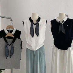 Omalai 韓国スタイルコントラストカラーラペルとスカーフノースリーブ Tシャツトップ 2025 夏の新多用途婦人服 3928