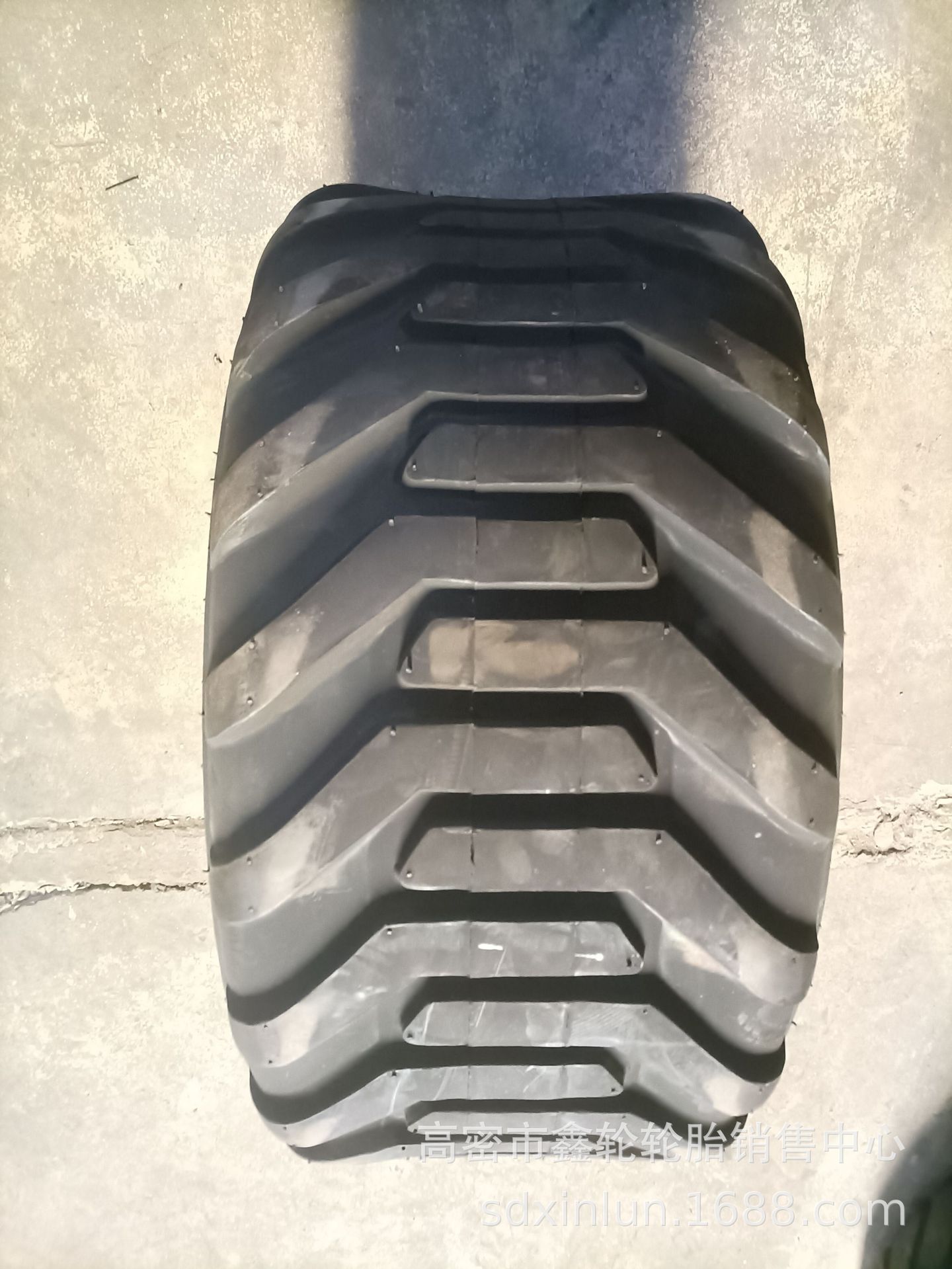 供应29x12.5-15 异型轮胎人字花纹轮胎29*12.5-15