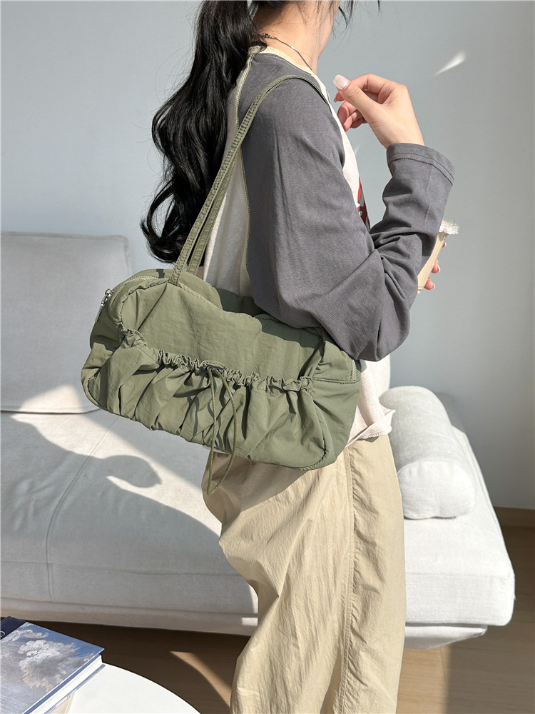 Pleated high-end underarm niche commuting tote shoulder feminine temperament, new high-capacity nylon bag, female_voghion.com