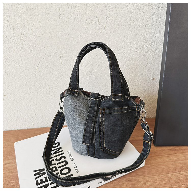 Unisex Medium Denim Solid Color Vintage Style Streetwear Bucket Lock Clasp Crossbody Bag display picture 37