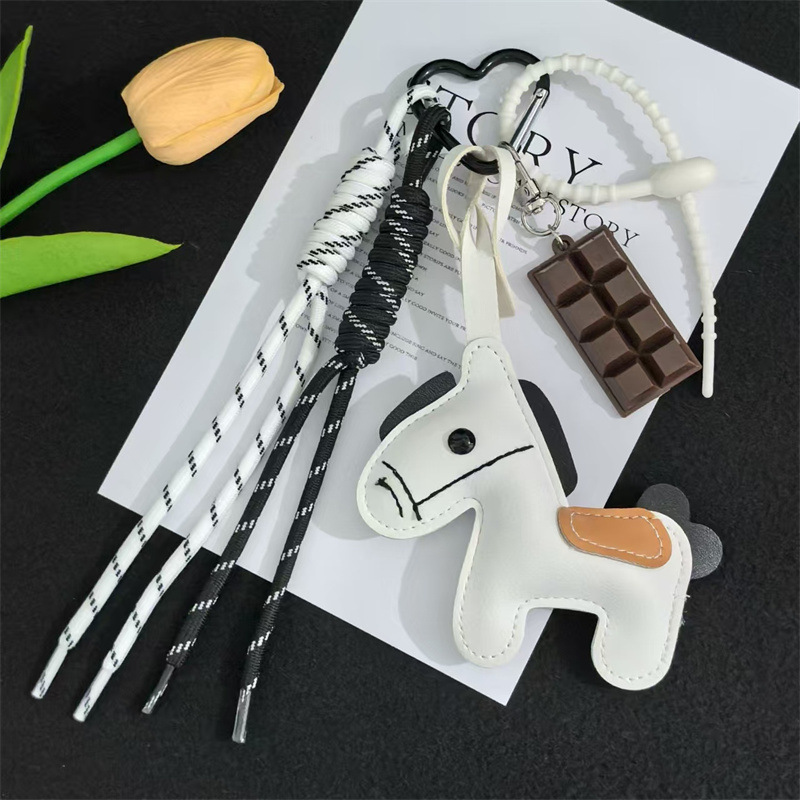 ins同款复古钥匙扣挂饰miu系风腊肠狗编织绳包挂小众皮质棒球挂件|undefined
