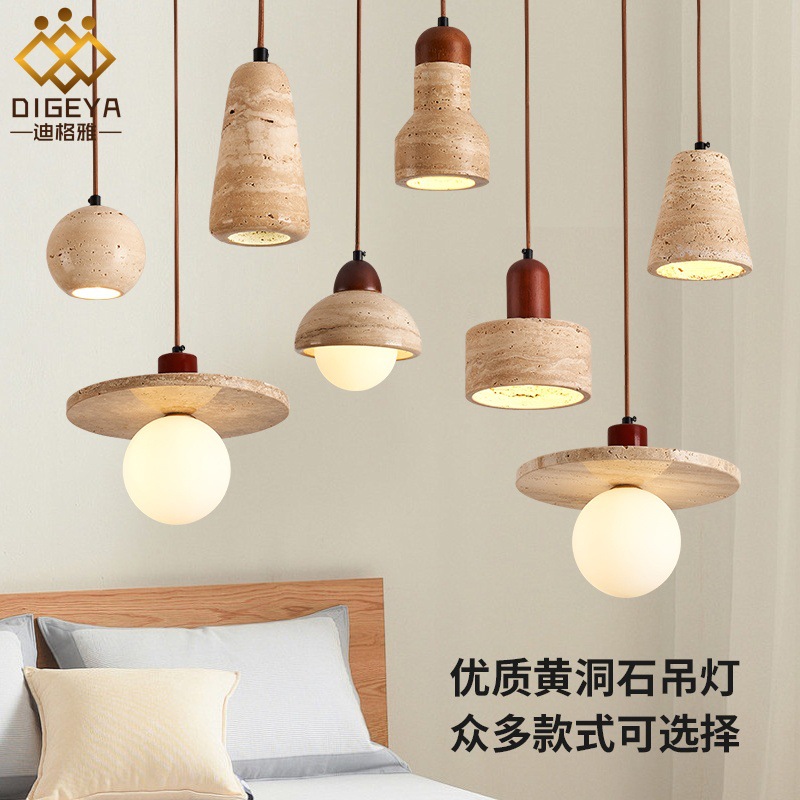 Huangtongshi Estilo japonés Wabi-Jifeng dormitorio junto a la cama candelabro estilo crema creativo B & B Retro restaurante medieval pequeño candelabro