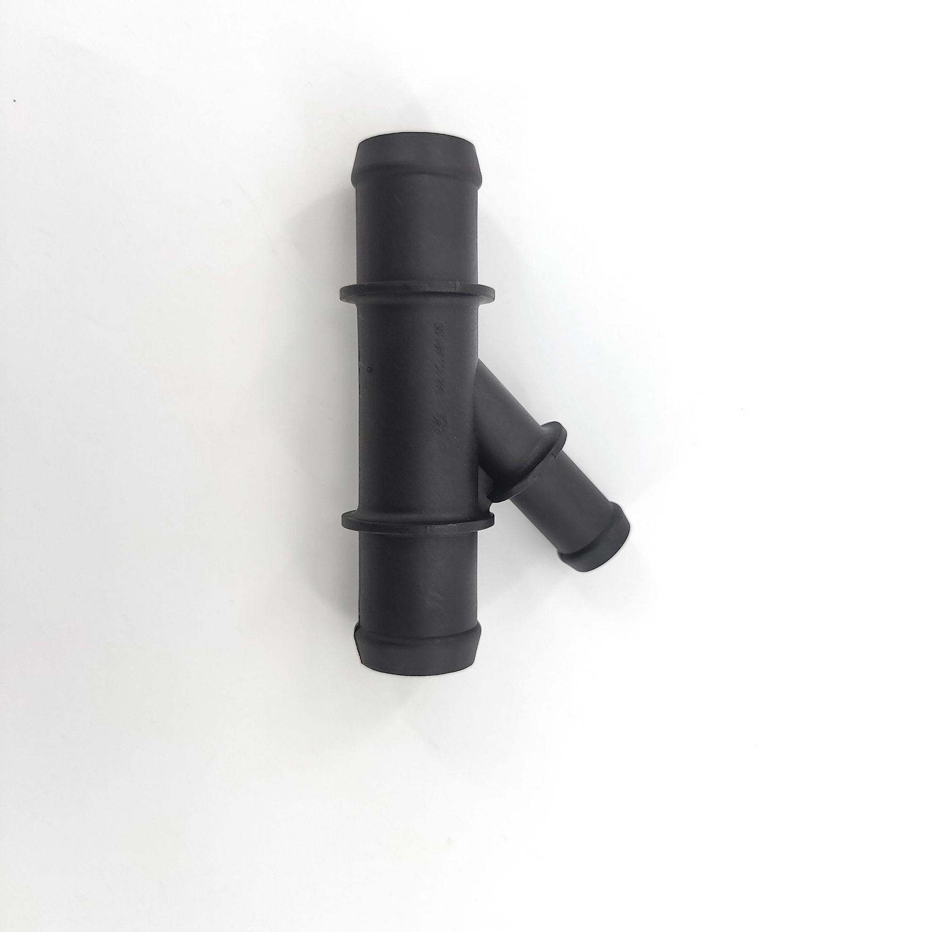94810646100 water pipe connector 122651 is suitable for automotive parts water pipe connector Y-type tee connector