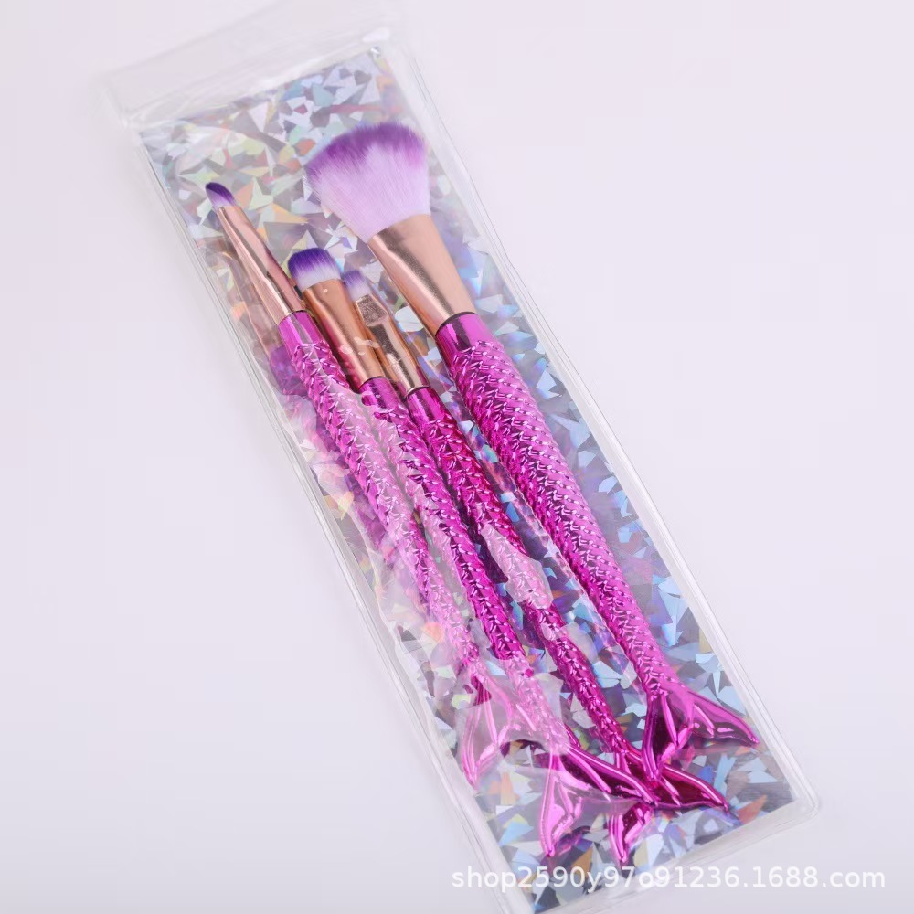 Cuatro cola de sirena transfronteriza venta caliente cepillo de maquillaje galvanizado pintura a granel sombra de ojos cepillo ceja cepillo conjunto completo de cepillo de maquillaje