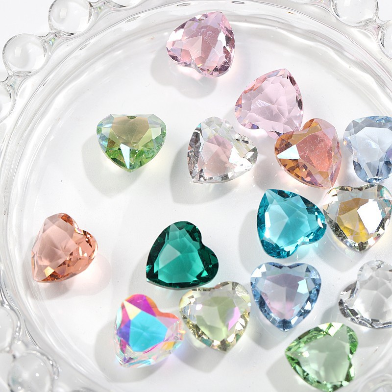 3g Weight Nail Decoration Accessories Nail Supplies Glass Material Heart Shape Pattern Heart Shape Glass Nail Decoration Accessories 5