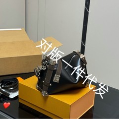跨境批发轻奢包包盒子包高级里外头层牛皮小包方形枕头包长短肩带