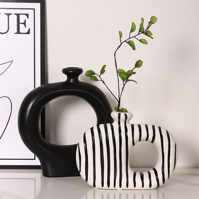 Ceramic Modern Stripesd Vase Rope Knot Shape Flower Arrangement Container Crafts Home Porch Decoration Container Ornaments