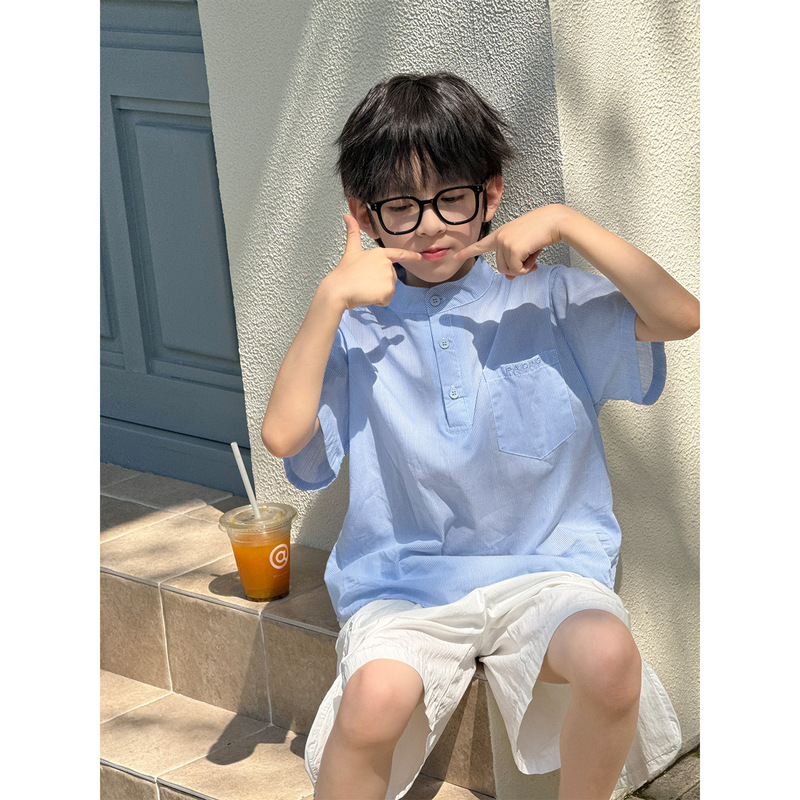 New Children's Shirts 2026 New Style Boys and Girls Summer Lightweight Short-Sleeve Fine Striped Small Stand Collar Versatile Tops Trendy New Children's Shirts 2026 New Style Boys and Girls Summer Lightweight Short-Sleeve Fine Striped Small Stand Collar Versatile Tops Trendy