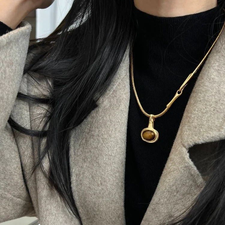 轻奢美拉德椭圆虎眼石项链女ins欧美复古风吊坠小众设计感锁骨链
