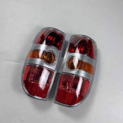 Suitable for Mazda Pickup Bt-50 2006-2008 Rear Tail Light Assembly Brake Light Reversing Light Tail Light