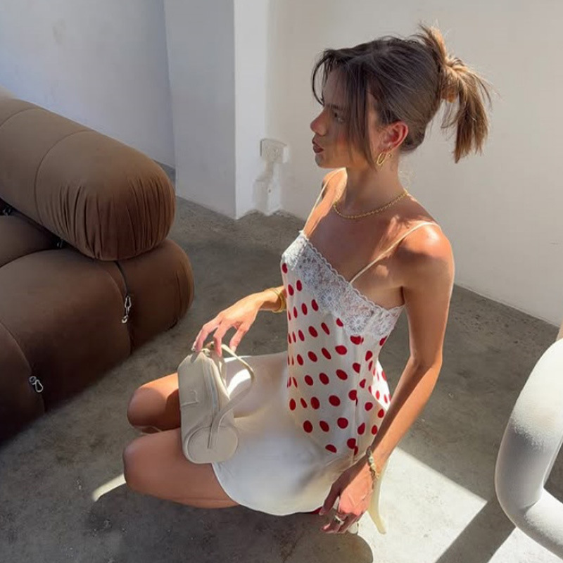 Women's Clothing Women's Fresh Sweet Lace Trimmed Off-Shoulder Polka Dot Suspender Dress Summer Fashionable Short Skirt_ecoleips.com