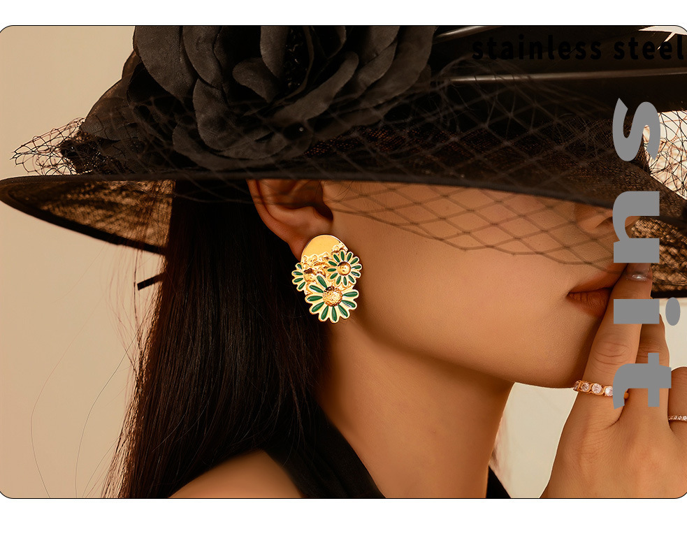 Boucles d'oreilles chrysanthème de style INS européen et américain Boucles d'oreilles goutte à goutte d'huile de marguerite en acier au titane Boucles d'oreilles rétro de tempérament pour femmes_voghion.com