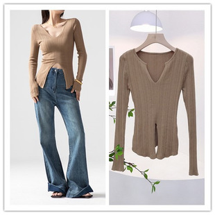 7381 New Autumn and Winter Style Casual and Simple Style V-Neck Slit Pure Color Long-Sleeved Slim Knitted Top