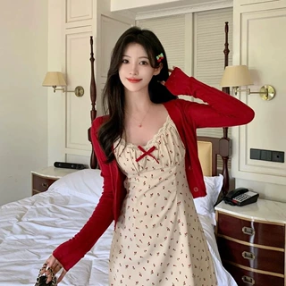 甜辣妹碎花吊带连衣裙女夏季裙子蕾丝花边蝴蝶结收腰性感包臀短裙