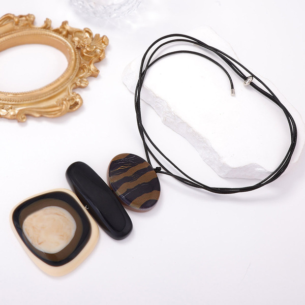 trend retro ethnic geometric fashionable pendant