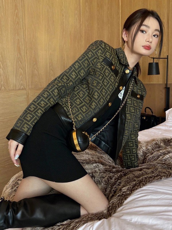 ヨーロッパ駅高定カジュアルショートコート女性春2025高級気質シックアルファベット野球服ジャケット|undefined