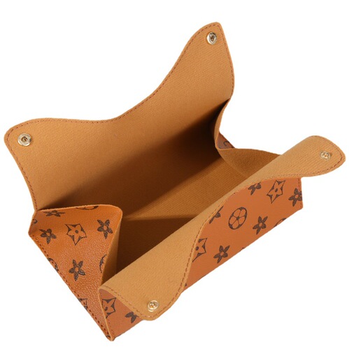 New wholesale leather tissue box creative leather tissue box home living room gift car tissue box