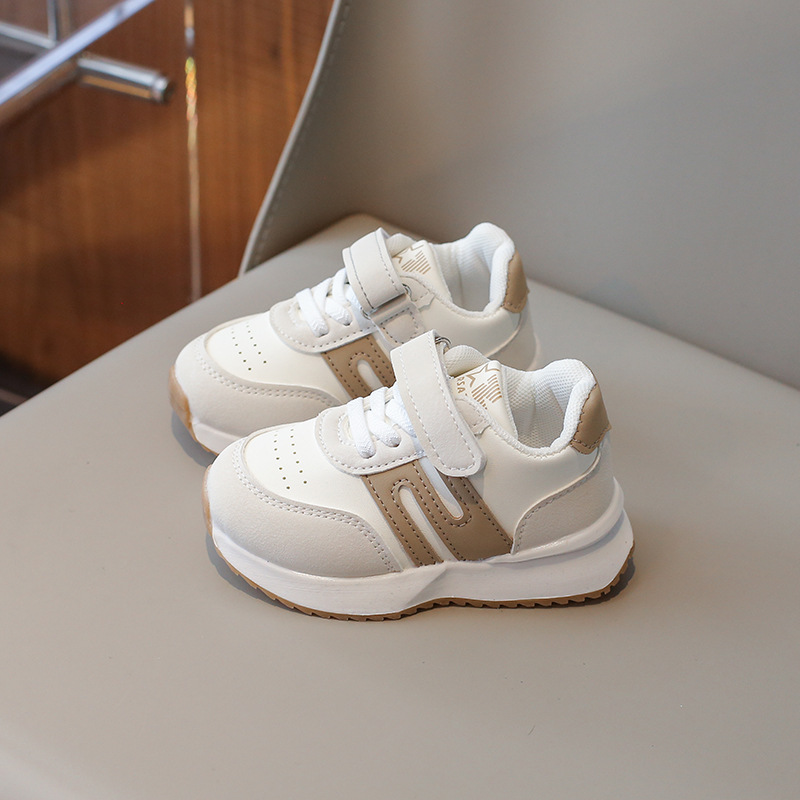 2025 primavera y otoño nuevos zapatos deportivos para niños zapatos de soltero para niñas zapatos de suela suave zapatos de bebé antideslizantes zapatos de running para niños