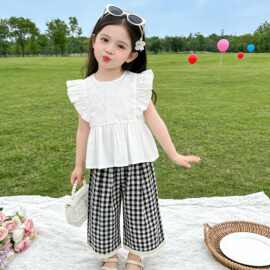 女童套装2026夏季新款韩系洋气女童超好看小飞袖上衣格子裤两件套
