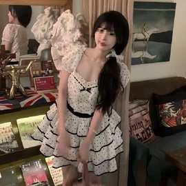 （原版质量下里布）波点蓬蓬连衣裙女2025夏新款收腰辣妹方领蛋糕