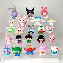 小さい粒の積み木はレゴの子供の益智と互換性があります。