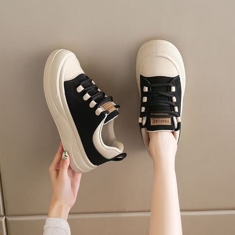2026 Spring New Style Soft-Soled Women's Shoes, Fashionable and Versatile Thick-Soled Niche Sneakers, Trendy White Casual Shoes