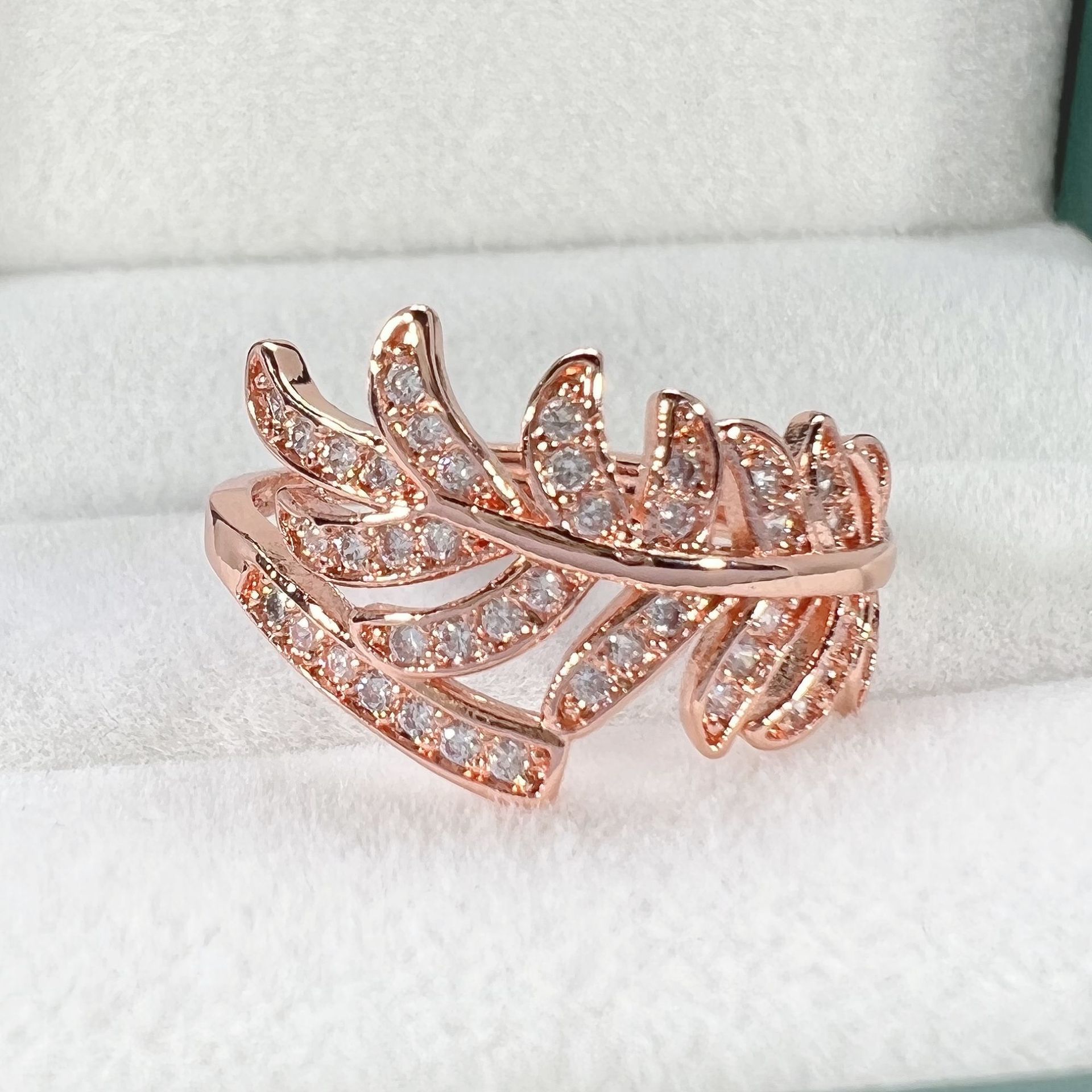 Minimalist Designer Ring With Full Diamond Inlay Creative Style_voghion.com
