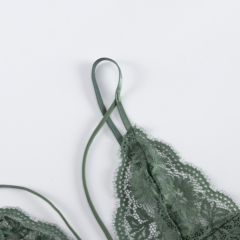 Sexy lace patchwork underwear set, oversized ruffled edge thin women's suspender bra set_voghion.com