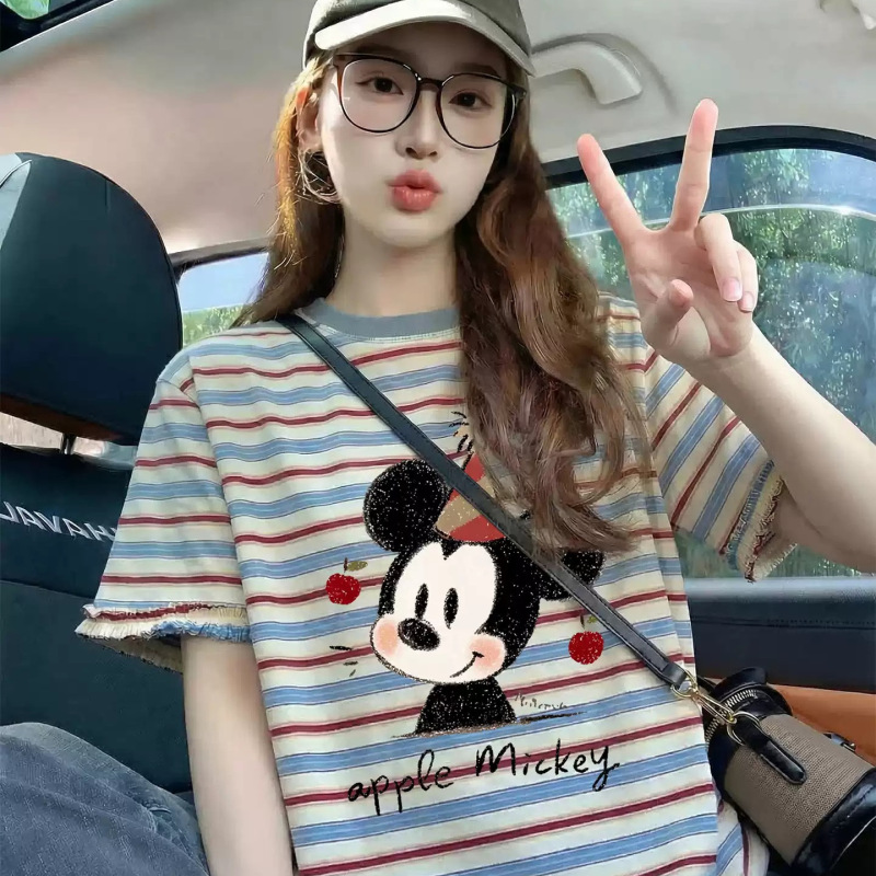 Cartoon Striped Short-Sleeve T-Shirt for Women, 2026 New Style, Lace Trim, Color-Blocking, Youthful Design, Petite Top, Trendy Cartoon Striped Short-Sleeve T-Shirt for Women, 2026 New Style, Lace Trim, Color-Blocking, Youthful Design, Petite Top, Trendy