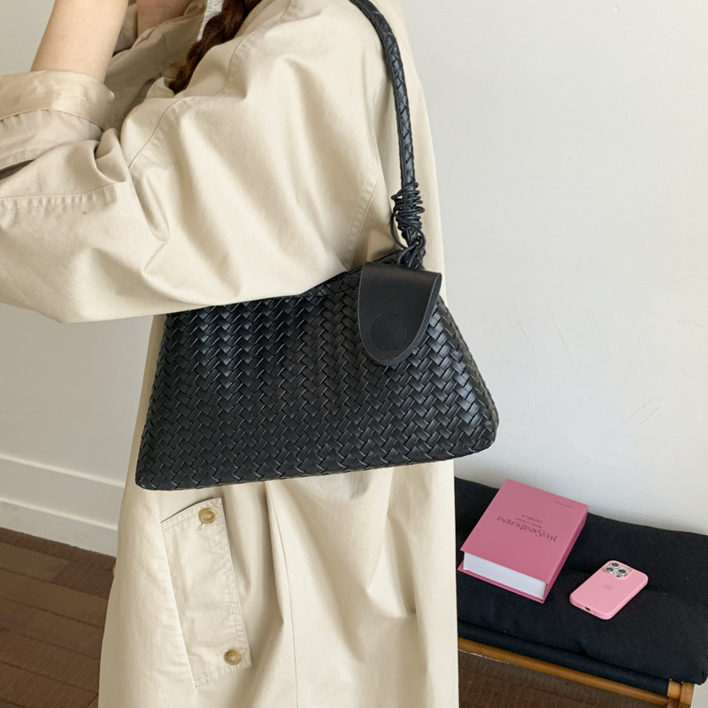 Bolsas de tejido casuales transfronterizas texturas bolsas de brazo mujeres otoño y invierno 2025 nuevo bolso de estilo extranjero bolso de hombro de moda