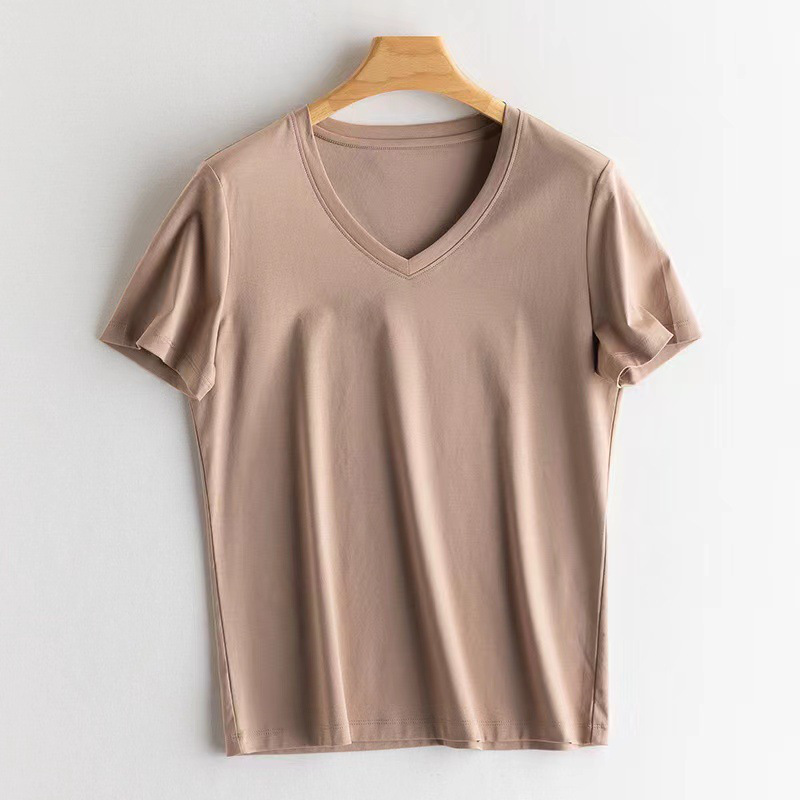 Sand, V-neckline